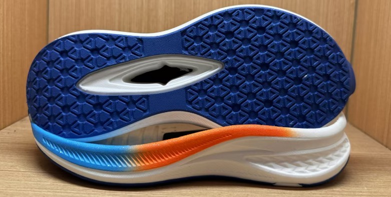 Outsole1.jpg